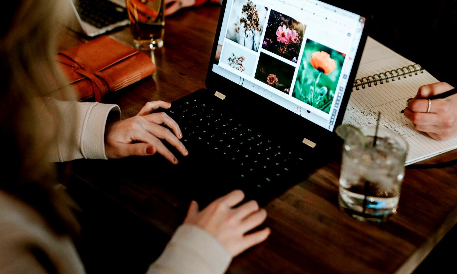 Espace de travail collaboratif pour l'analyse financière